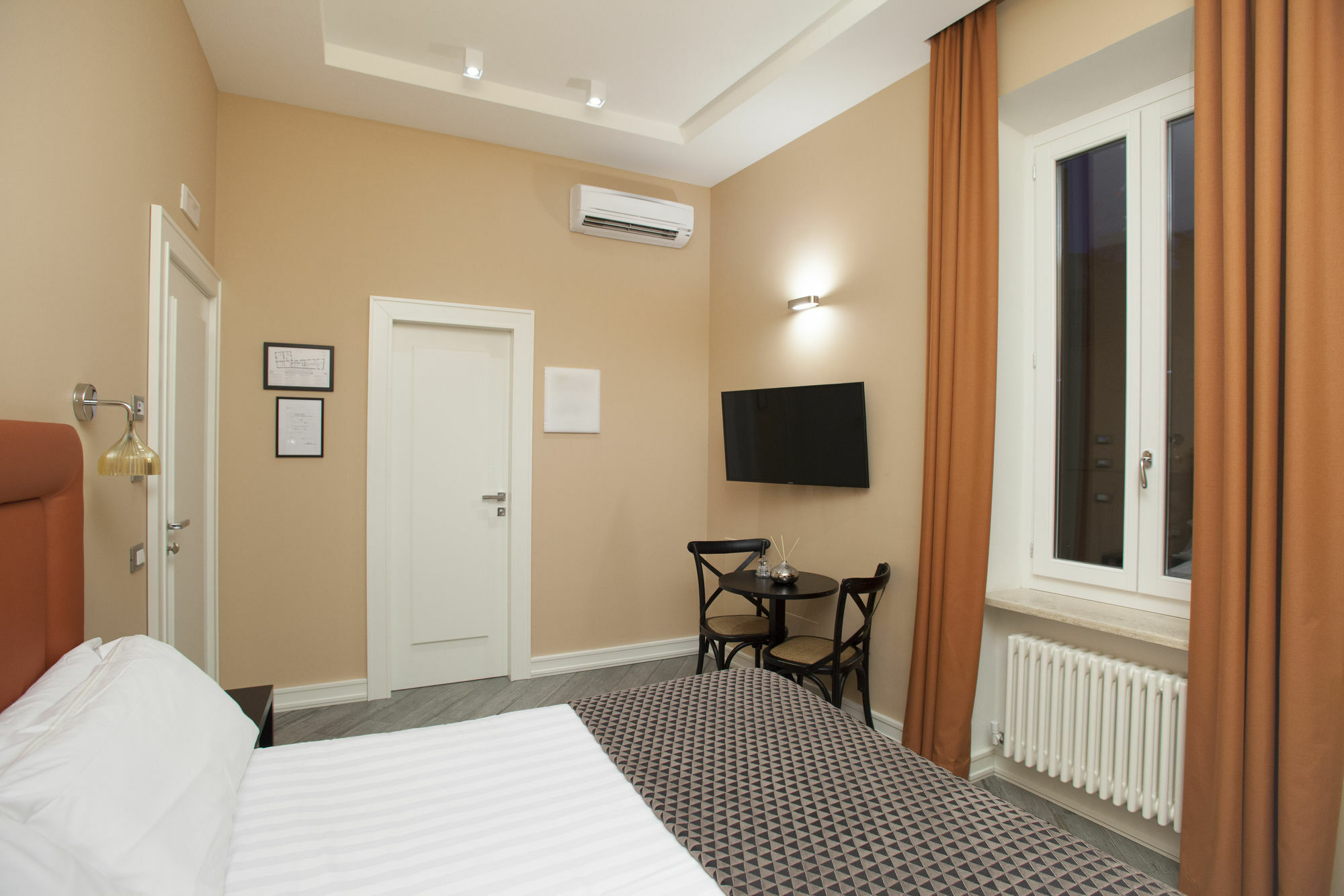 My Trevi Charming & Luxury Rooms Roma Ngoại thất bức ảnh
